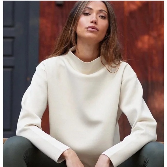 Aday Cream Mock Neck Long Sleeve Top Modern Minimalist Style Sz M - Picture 1 of 6